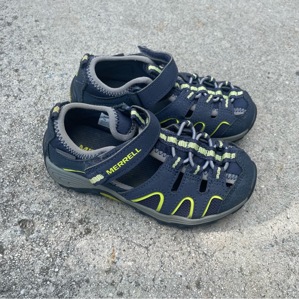 Merrell Blue and Green Sandals with Breathable Mesh and Rugged Soles 10M